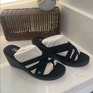 Skechers Black Wedge Slide Sandals New Size 9.5